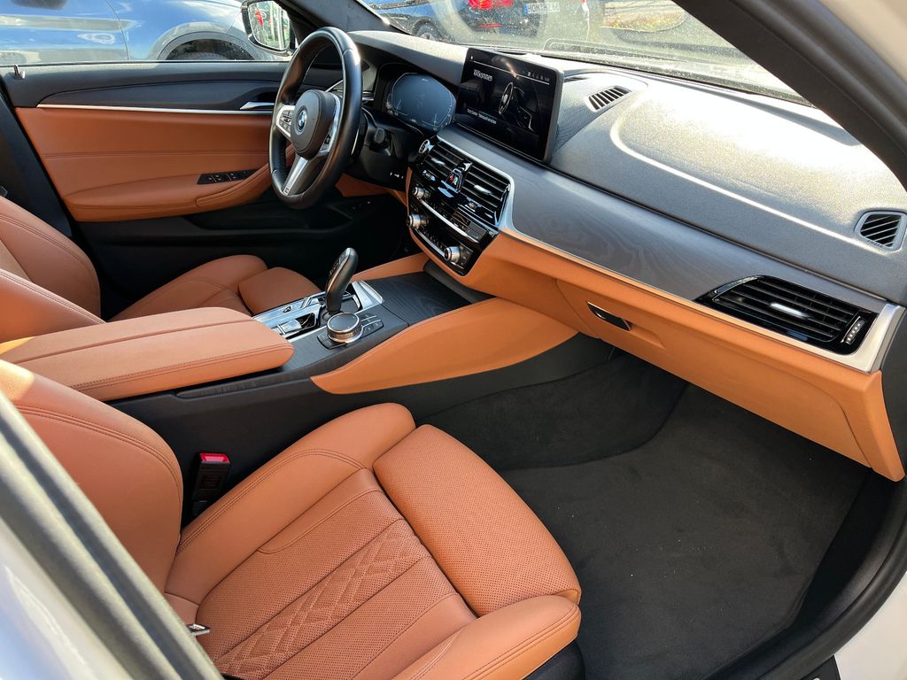 BMW 530 2023