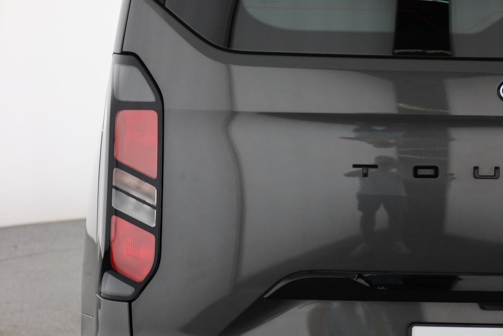 Ford Tourneo Custom 2025