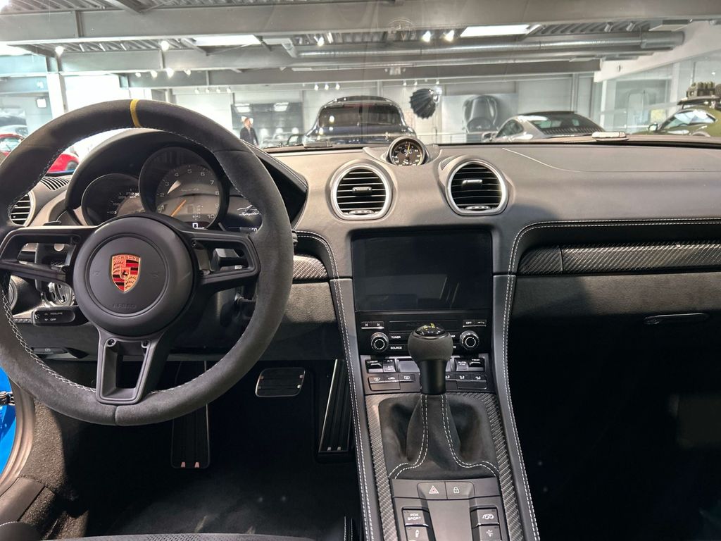 Porsche Boxster 2024