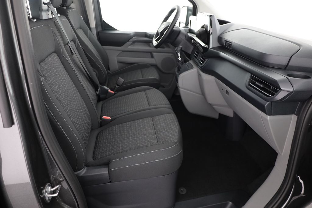 Ford Tourneo Custom 2025