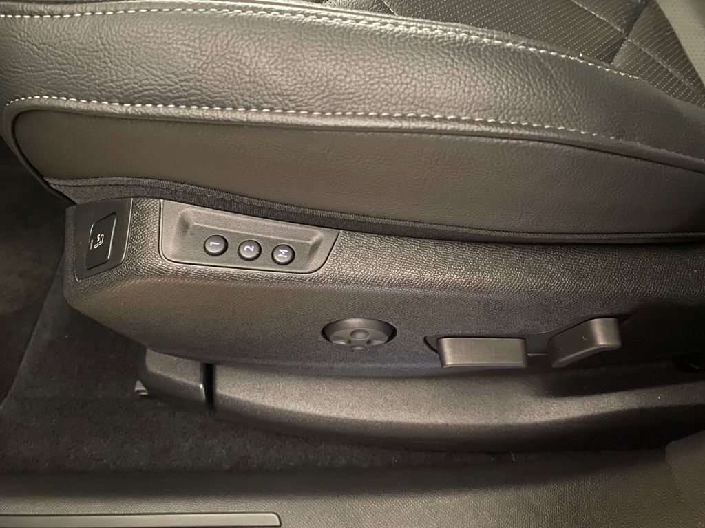 DS Automobiles DS7 (Crossback) 2023