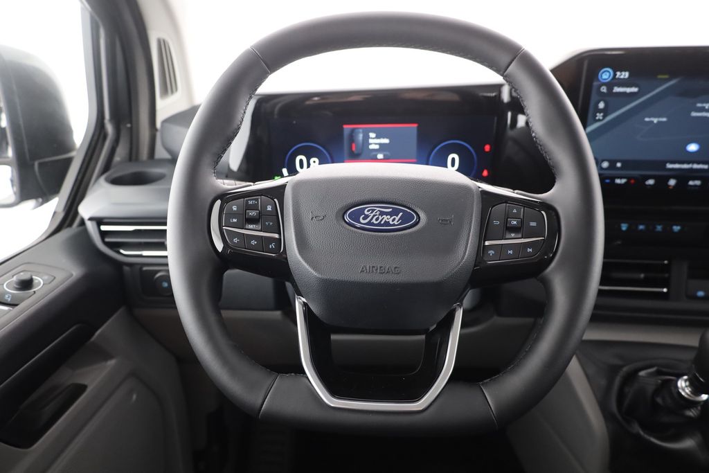 Ford Tourneo Custom 2025