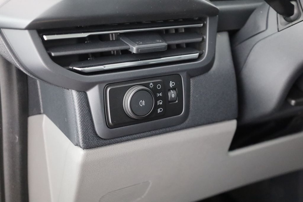 Ford Tourneo Custom 2025