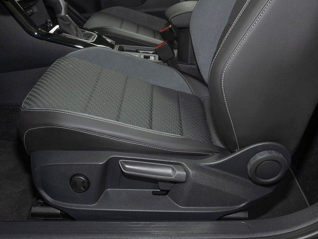 Volkswagen T-Roc 2024