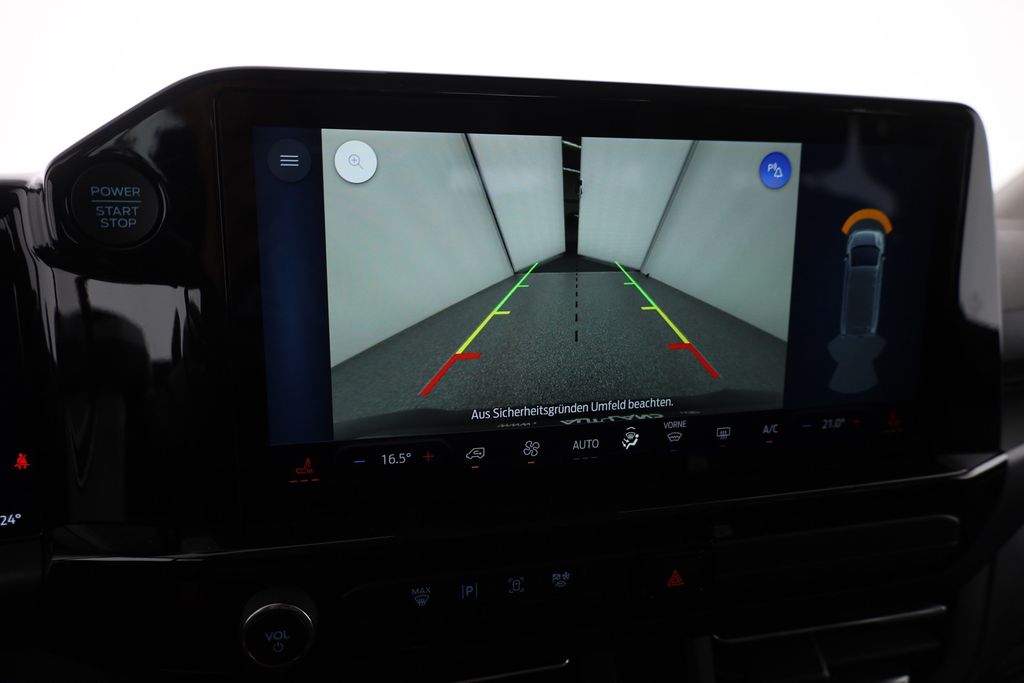 Ford Tourneo Custom 2025