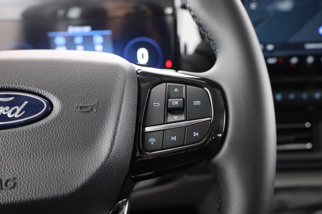 Ford Tourneo Custom 2025