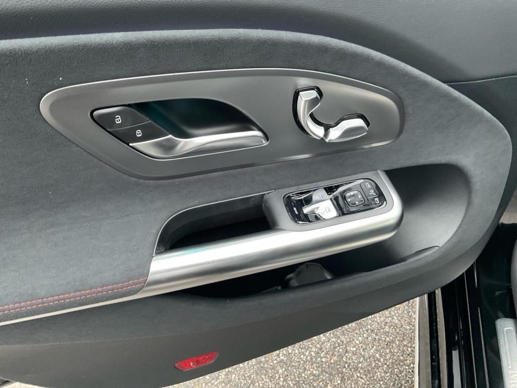 Mercedes-Benz CLA 250 2025