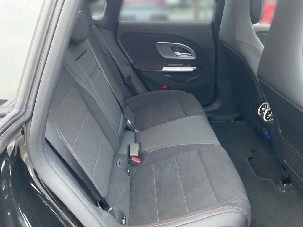 Mercedes-Benz CLA 250 2025