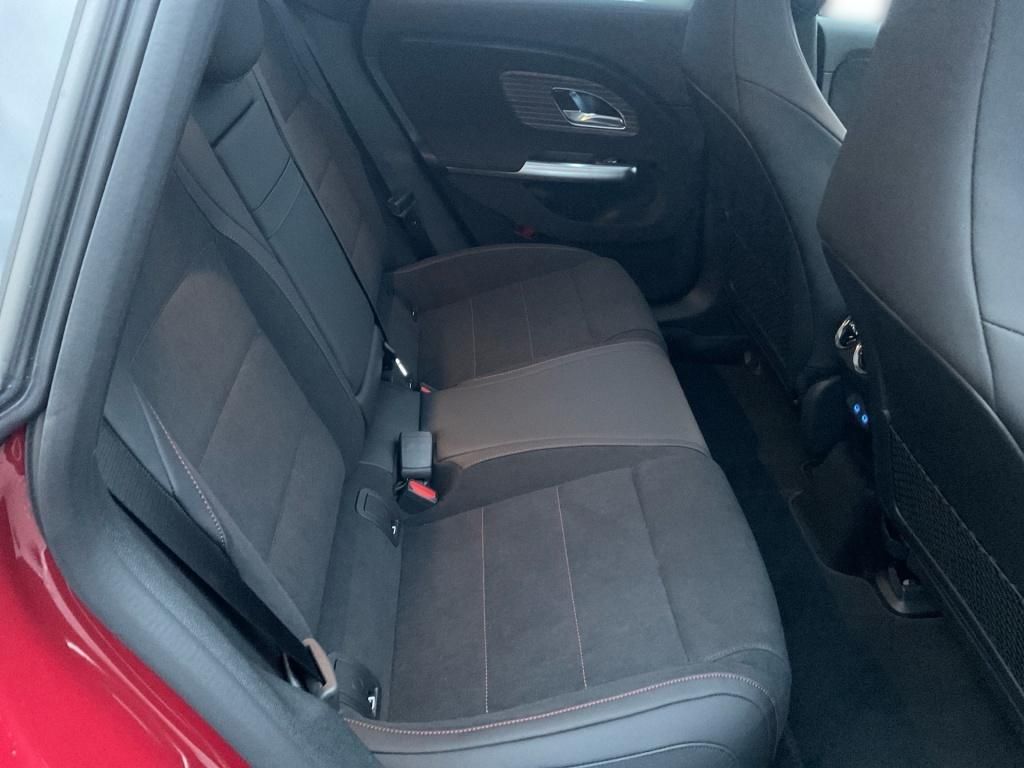 Mercedes-Benz CLA 250 2025