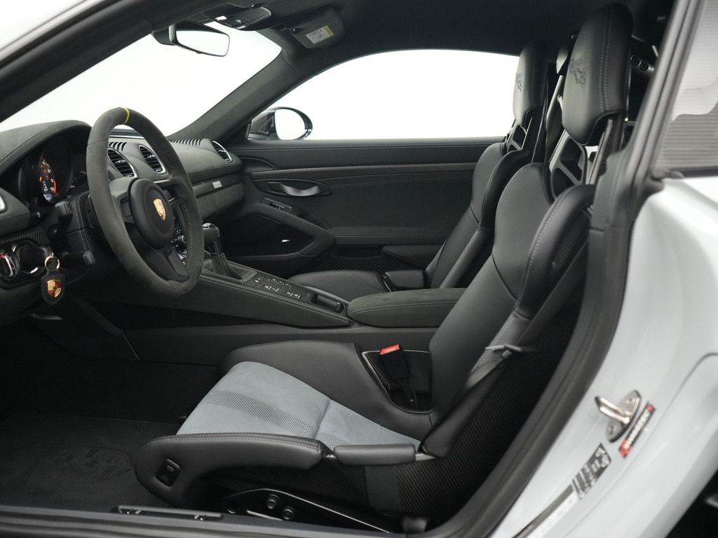 Porsche Boxster 2023