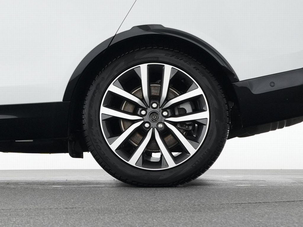 Land Rover Discovery 2021