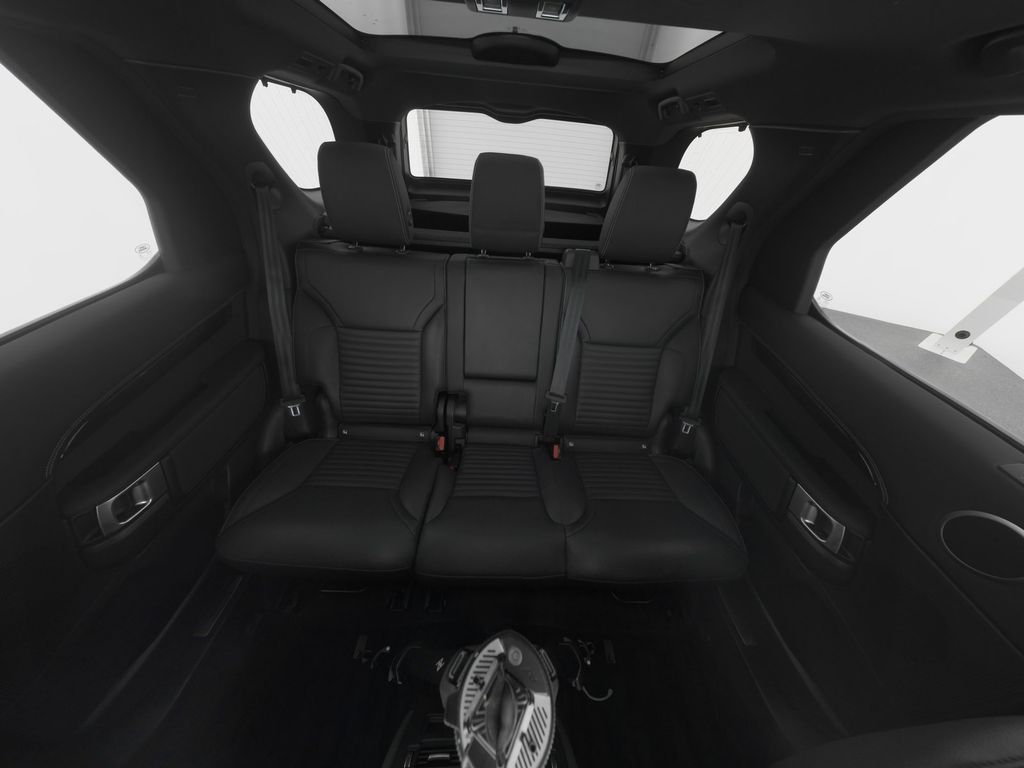 Land Rover Discovery 2021
