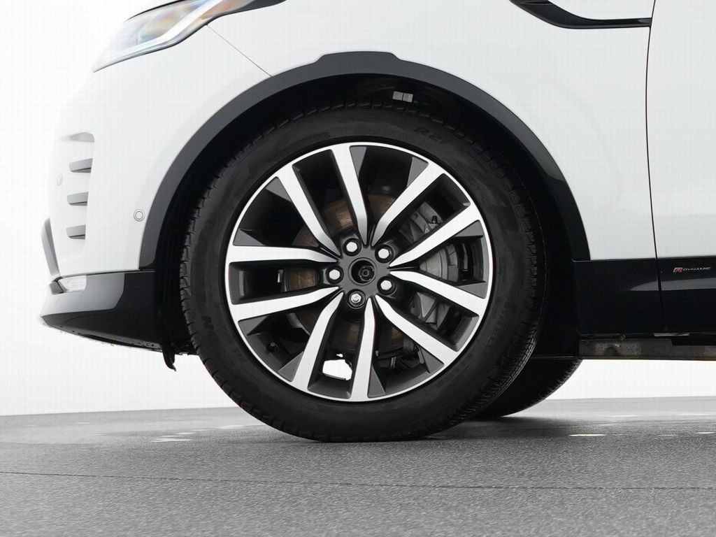 Land Rover Discovery 2021