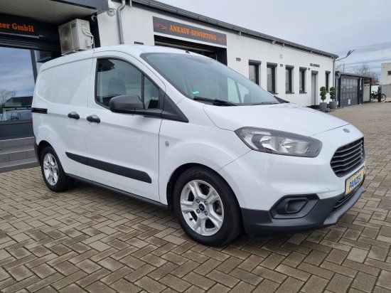 Ford Transit Courier 2021