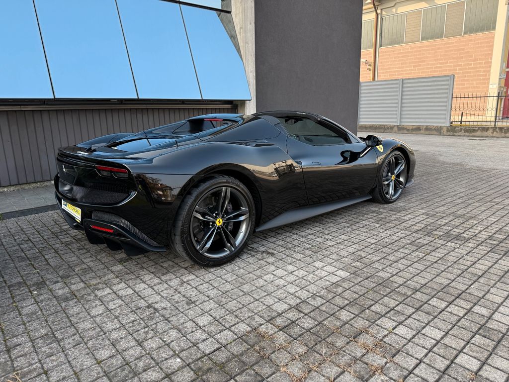 Ferrari 296 GTS 2025