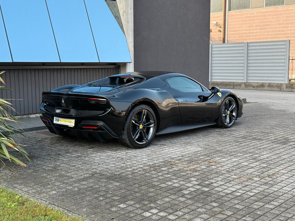 Ferrari 296 GTS 2025