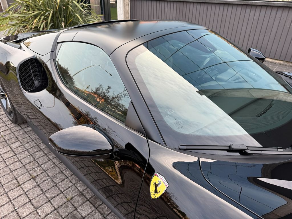 Ferrari 296 GTS 2025