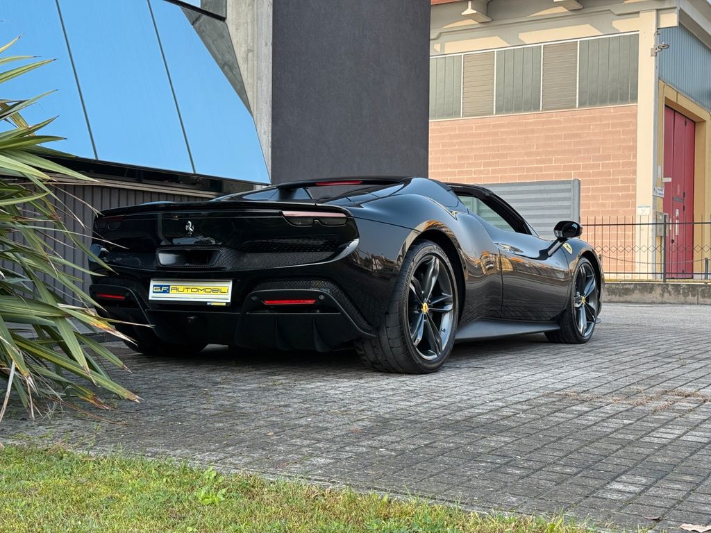 Ferrari 296 GTS 2025