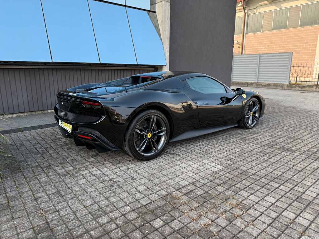 Ferrari 296 GTS 2025