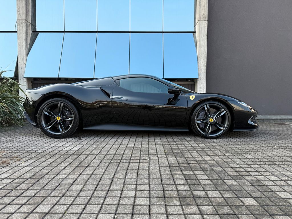 Ferrari 296 GTS 2025