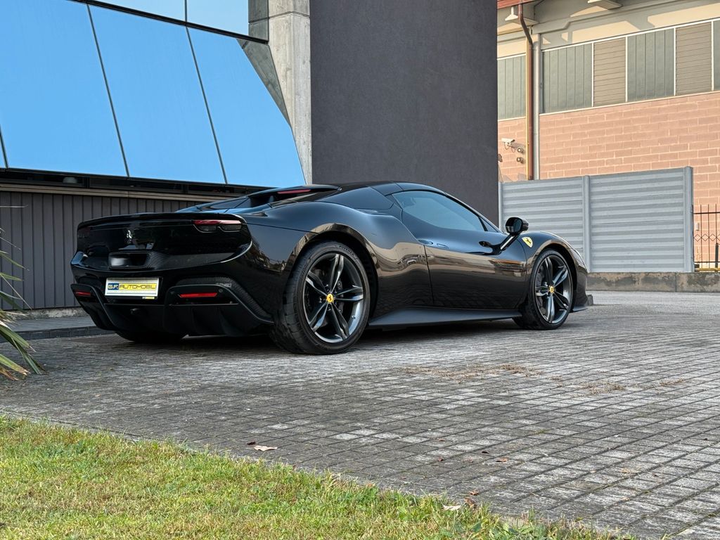 Ferrari 296 GTS 2025