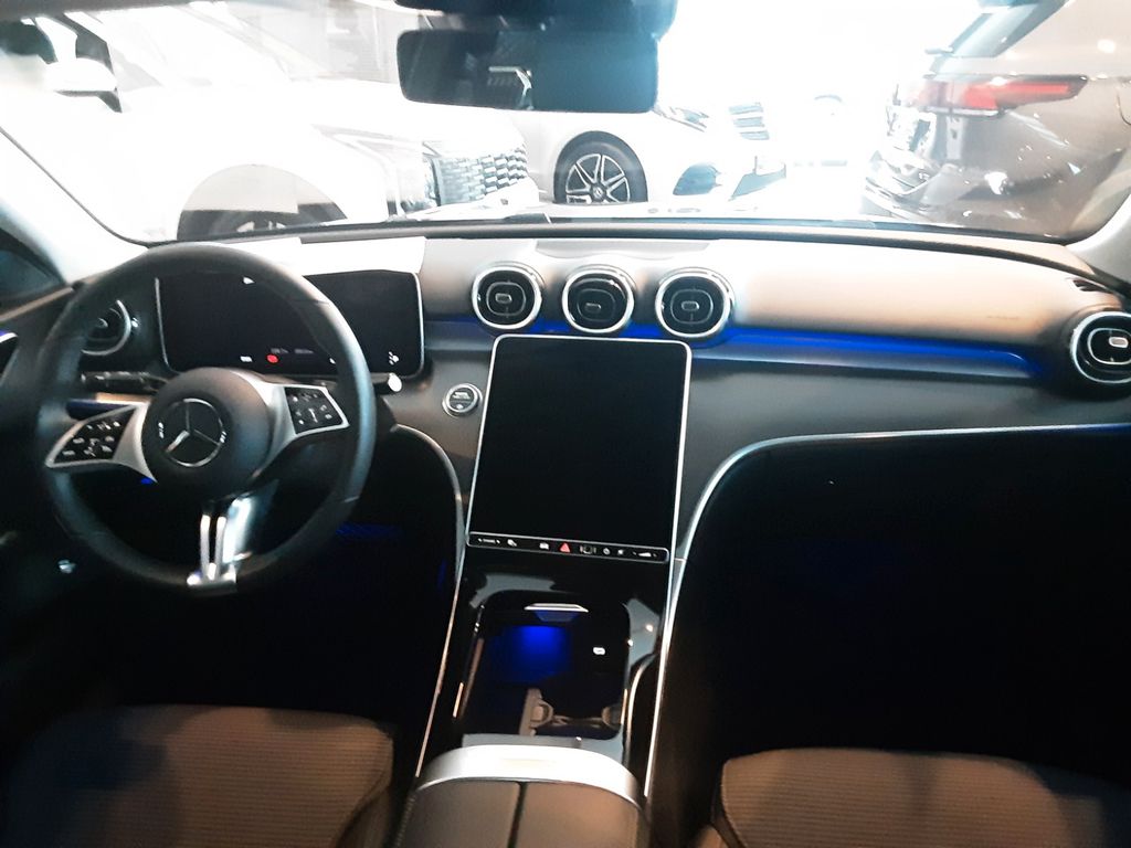 Mercedes-Benz C 200 2024