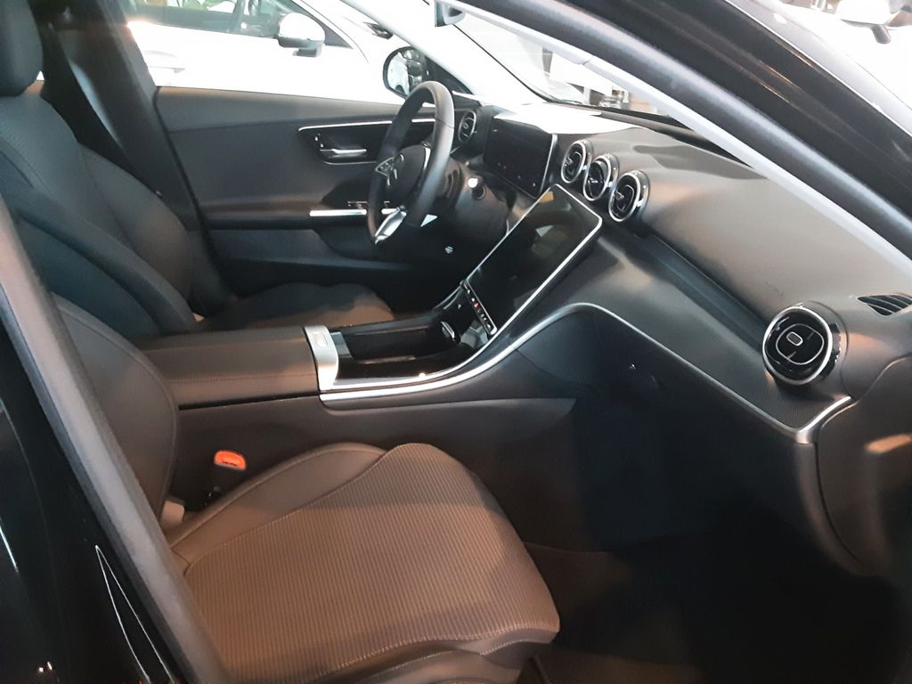 Mercedes-Benz C 200 2024