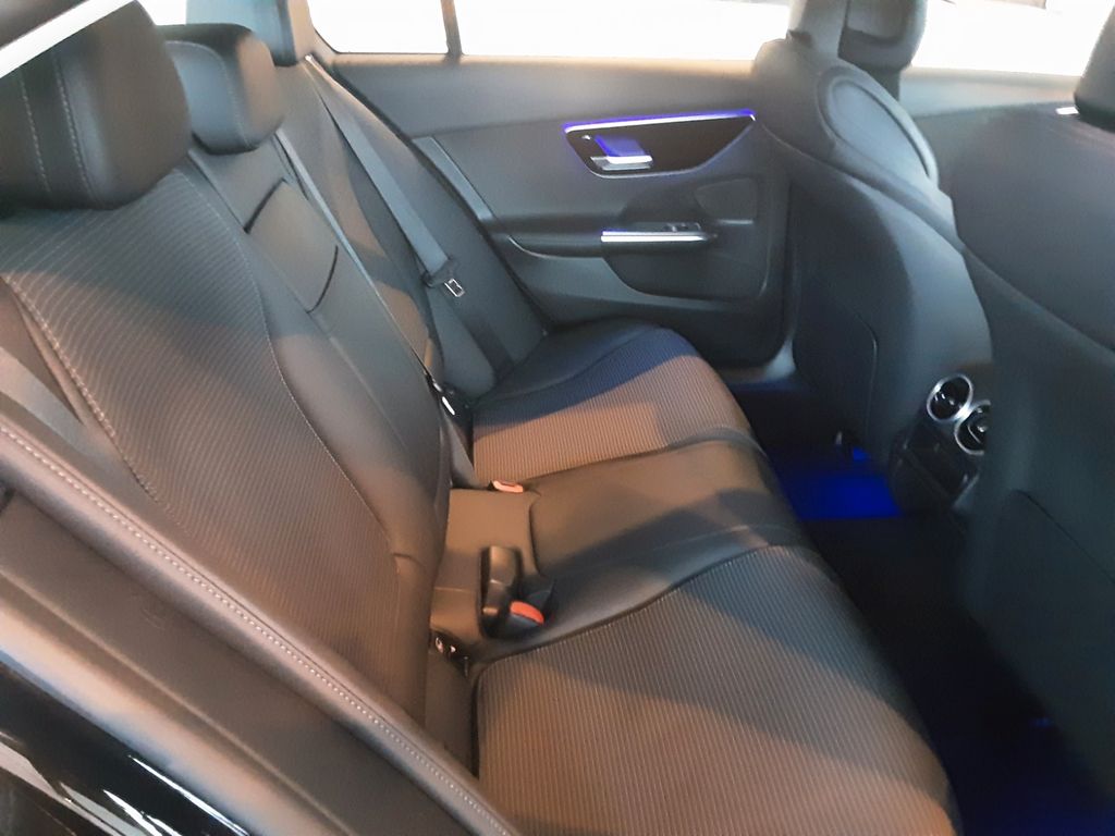 Mercedes-Benz C 200 2024