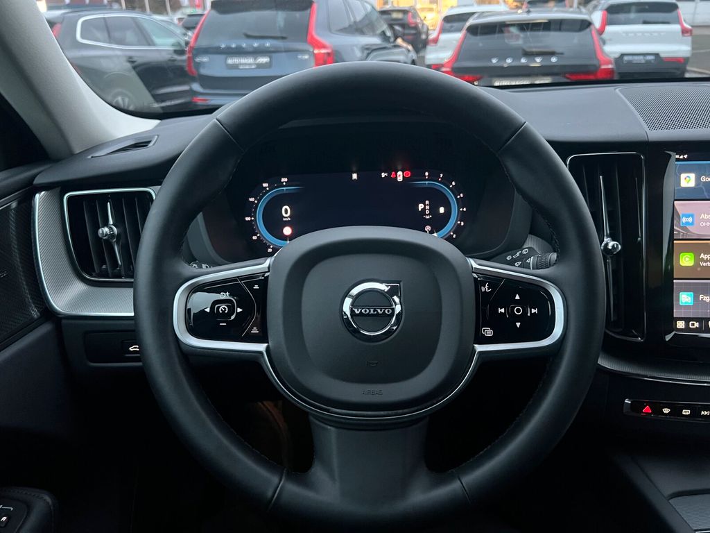 Volvo XC60 2025