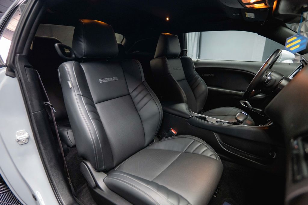 Dodge Challenger 2021