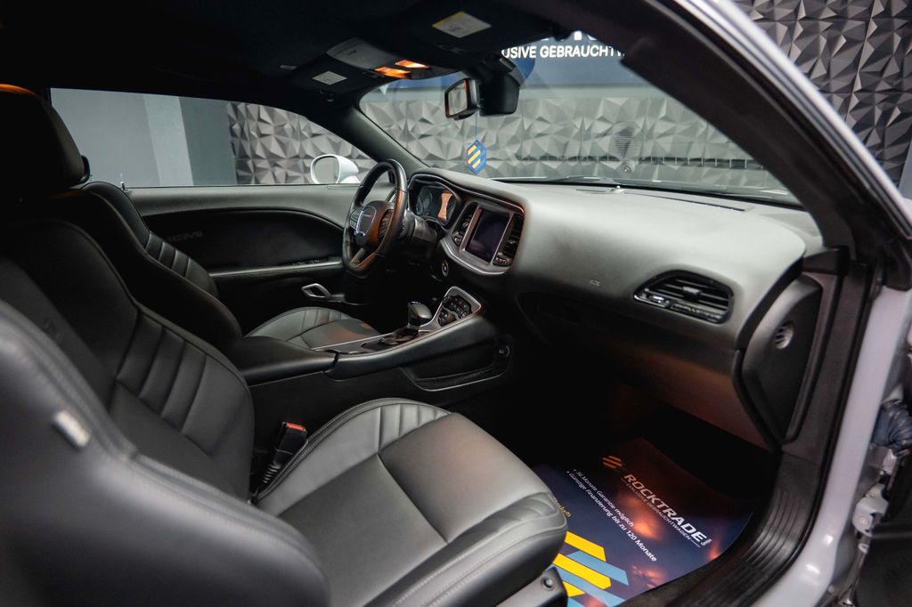 Dodge Challenger 2021