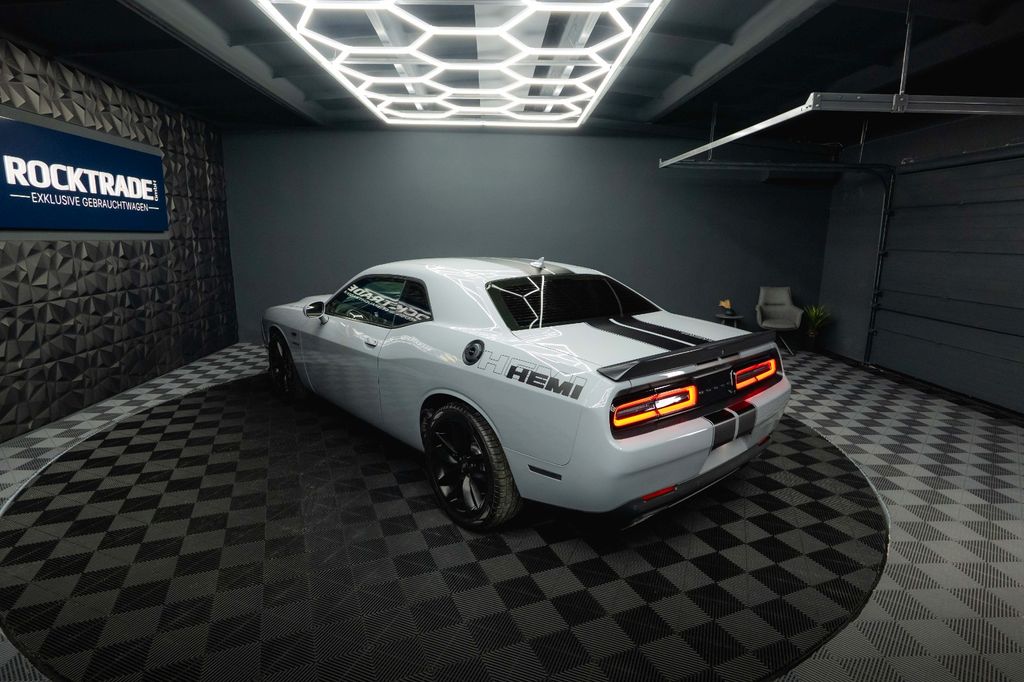 Dodge Challenger 2021