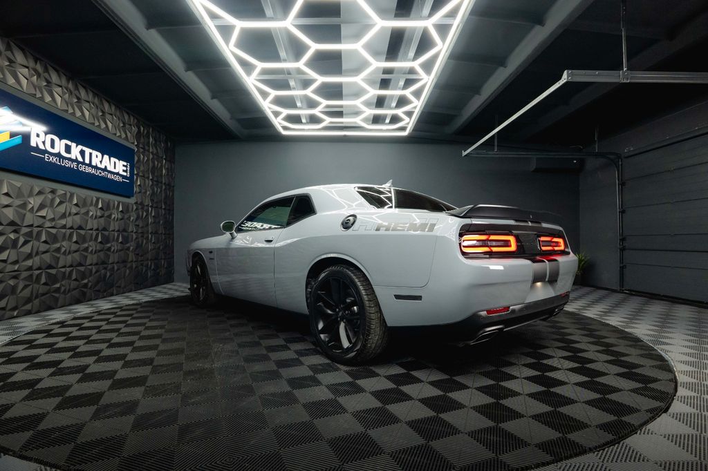 Dodge Challenger 2021