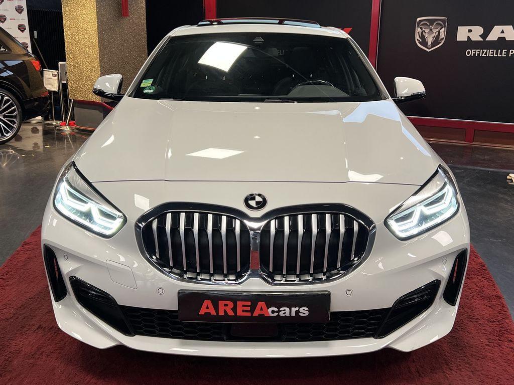 BMW 118 2023