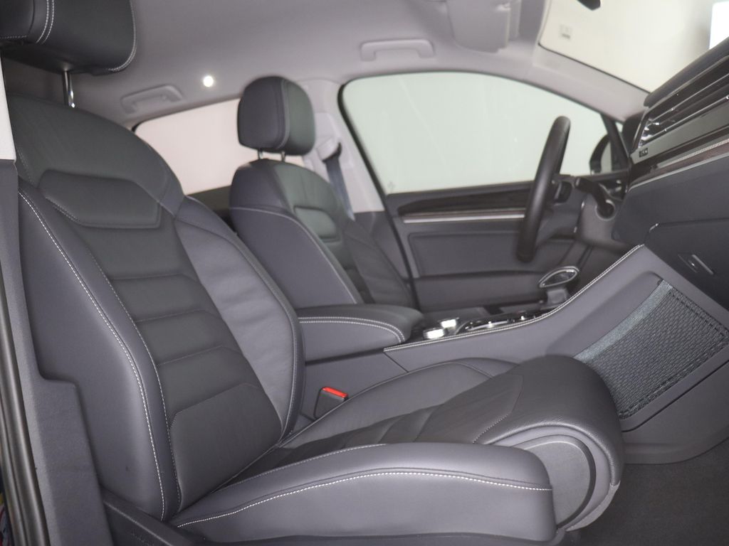 Volkswagen Touareg 2025