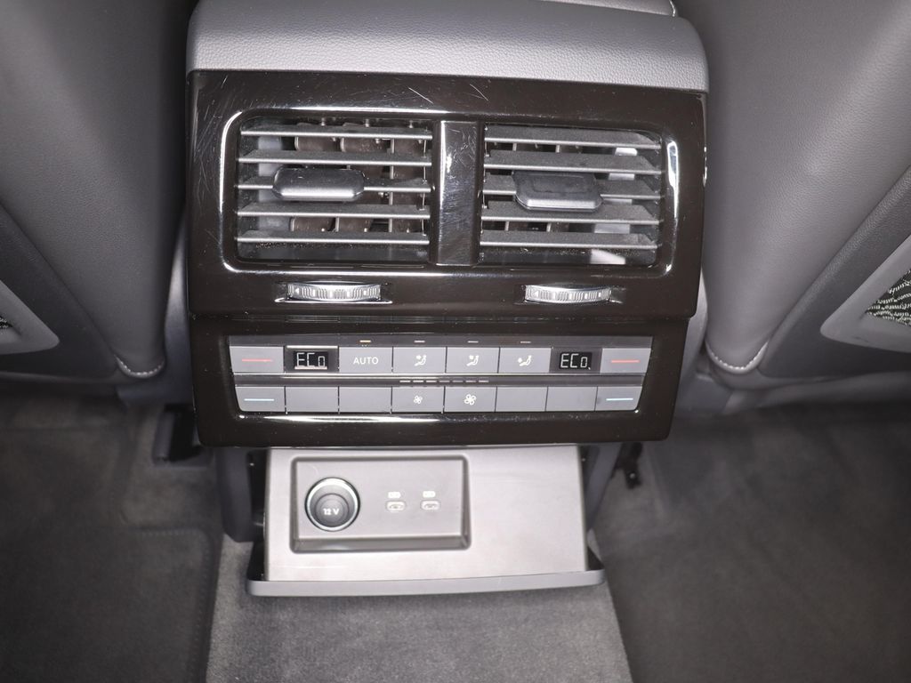 Volkswagen Touareg 2025