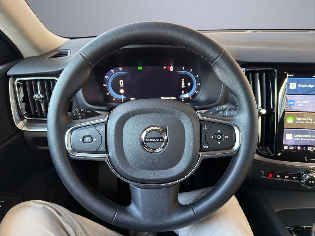 Volvo V60 2022