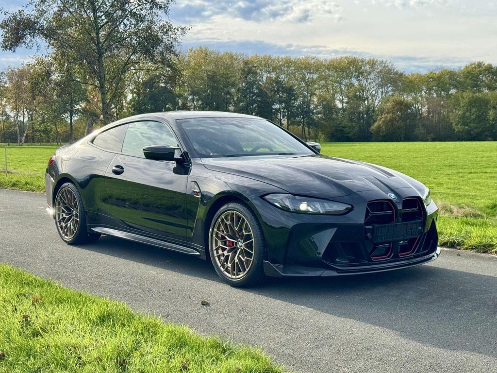 BMW M4 2025