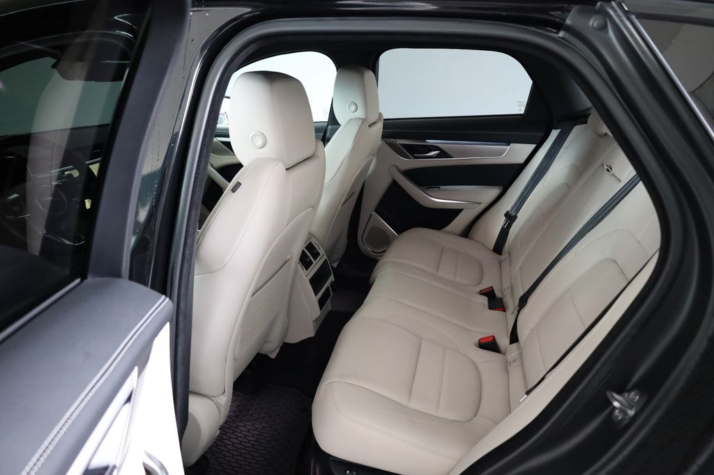 Jaguar F-Pace 2022