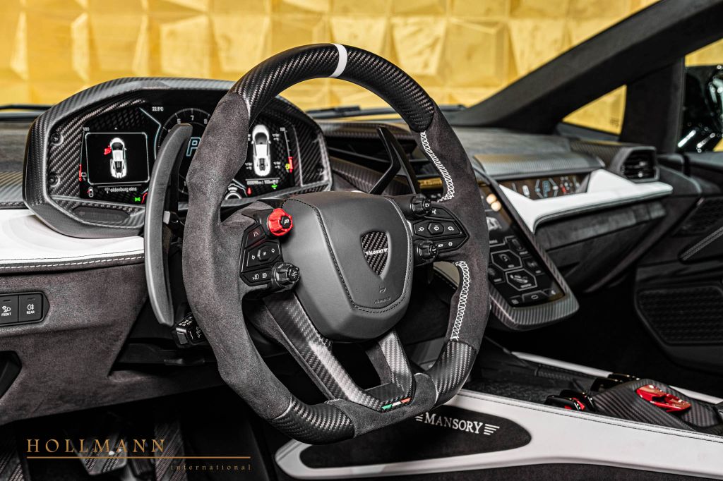 Lamborghini Revuelto
