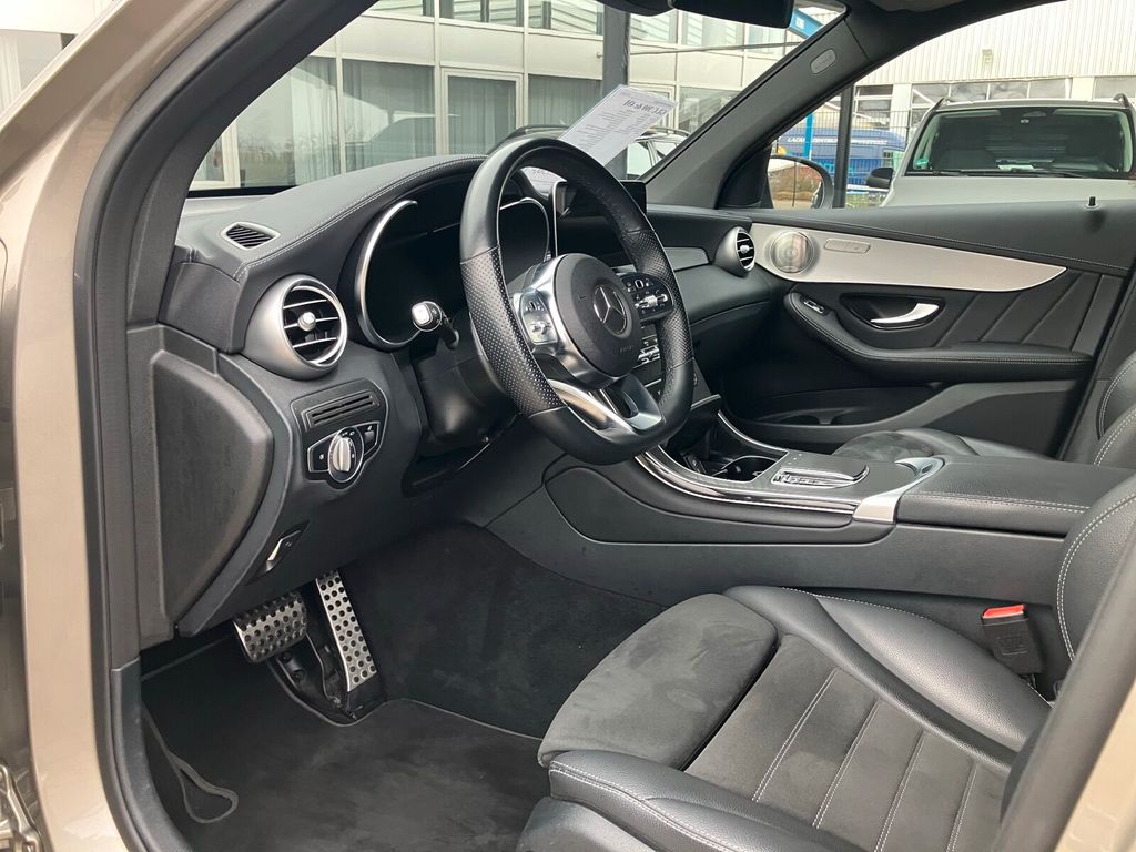 Mercedes-Benz GLC 300 2021