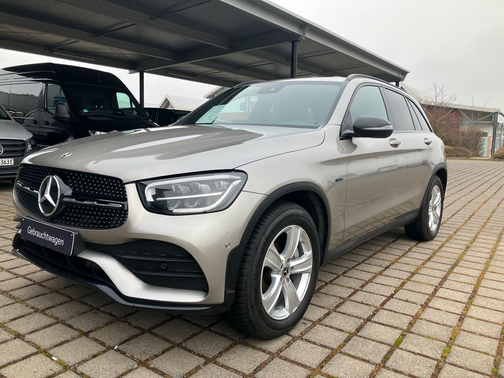 Mercedes-Benz GLC 300 2021