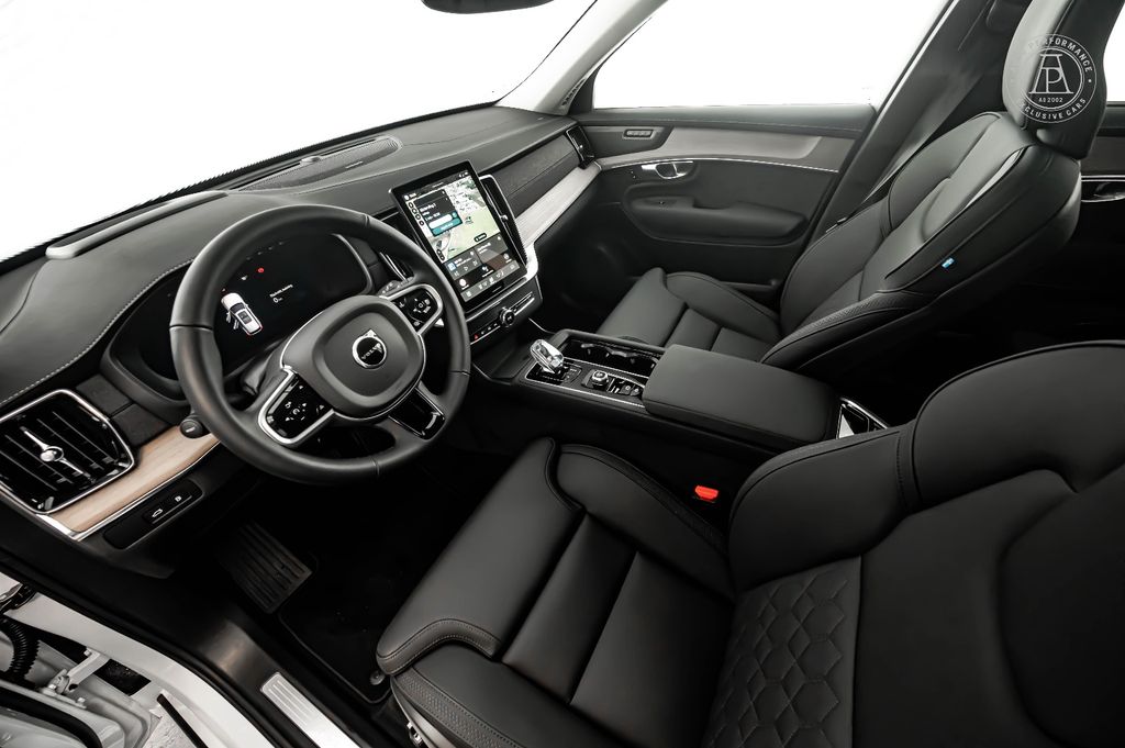 Volvo XC90 2025