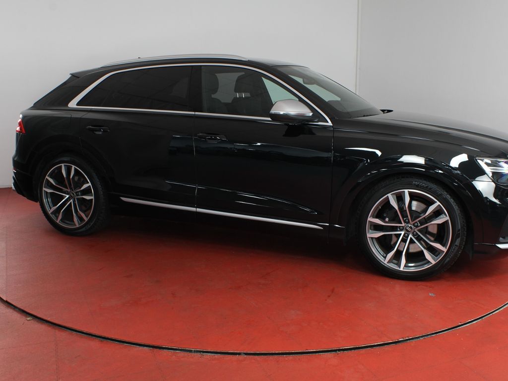 Audi SQ8 2022