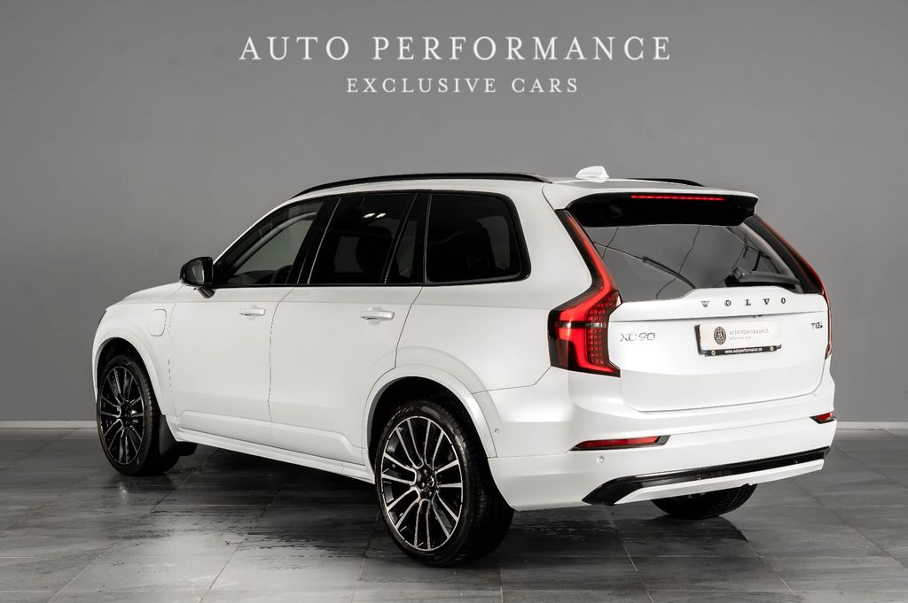 Volvo XC90 2025