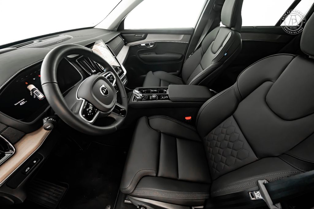 Volvo XC90 2025