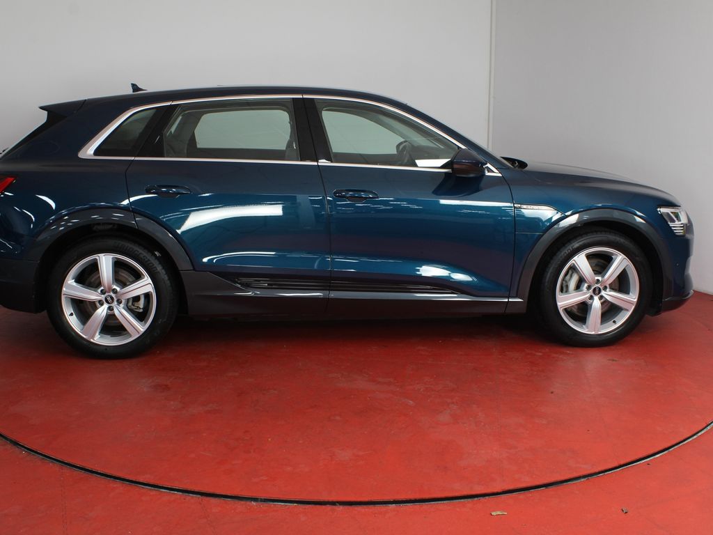 Audi e-tron 2021