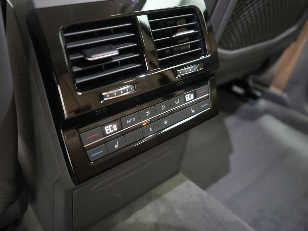 Volkswagen Touareg 2025