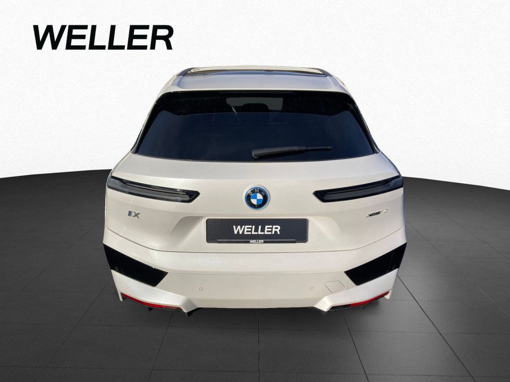 BMW iX 2023