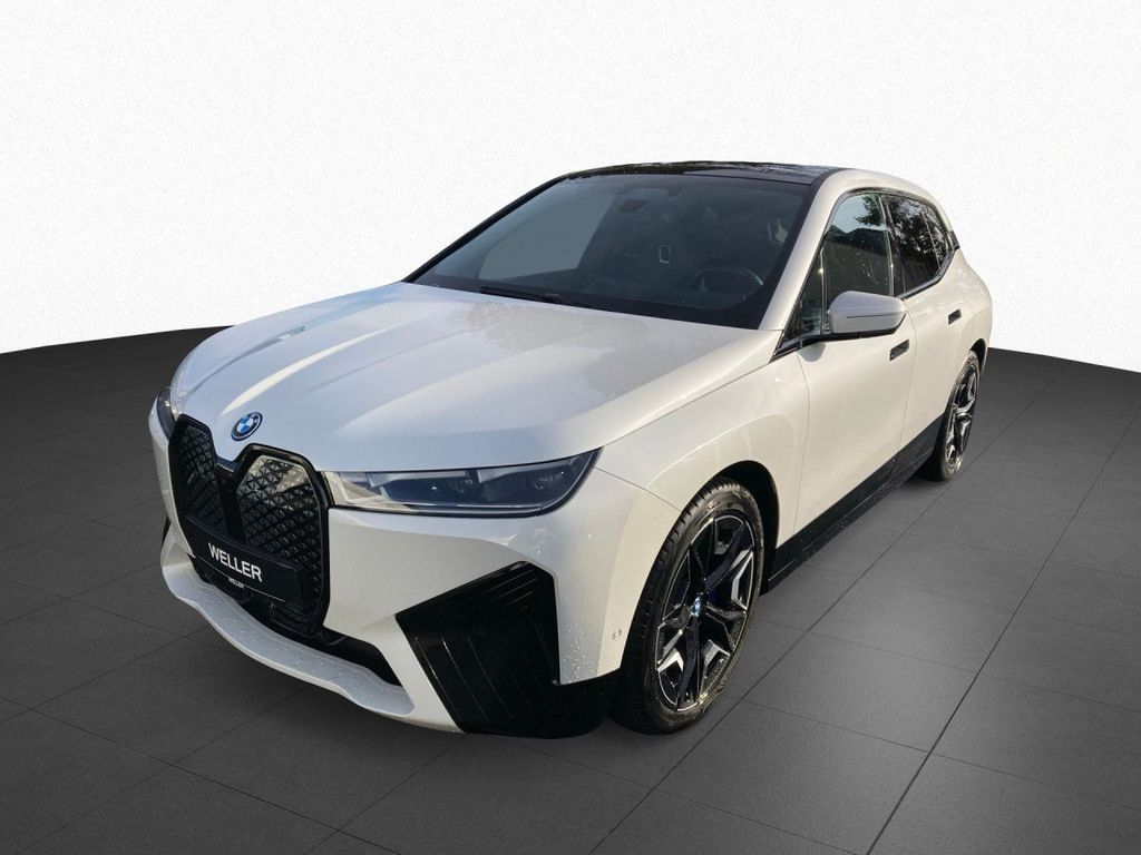 BMW iX 2023